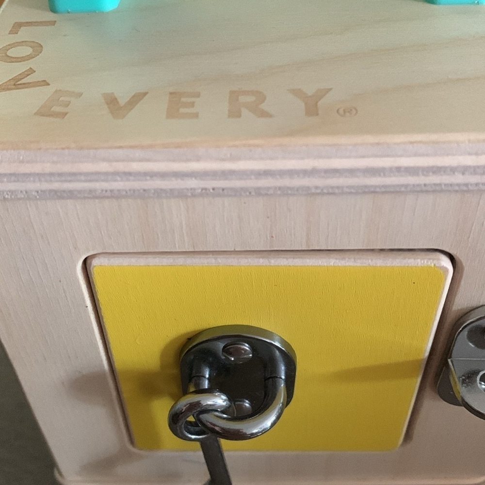 Lovevery Lockbox euc ! - Picture 5 of 7
